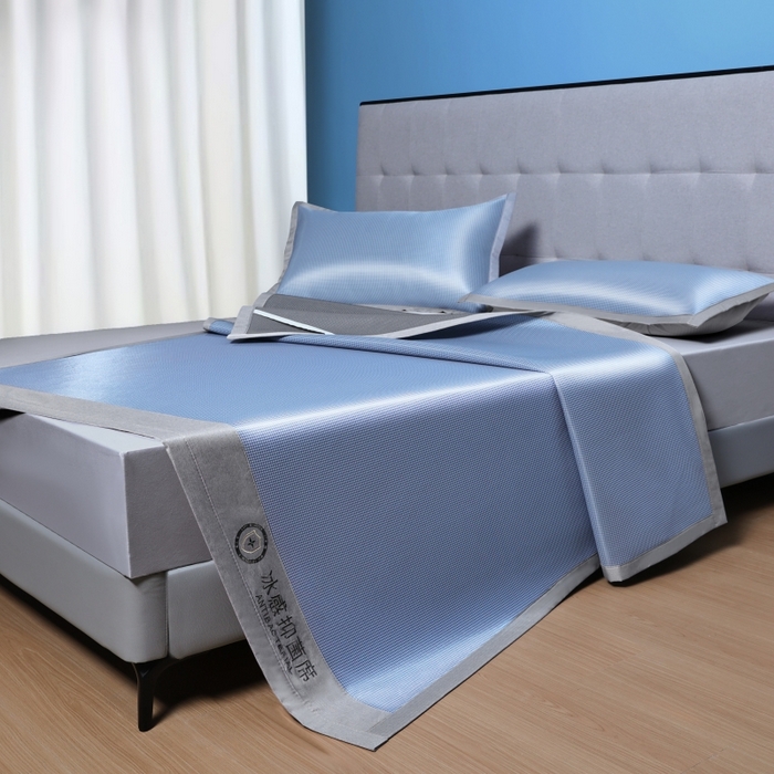 91家纺网 家纺一手货源 找家纺 （总）乐窝家纺仓储 2025新款A类复合加厚三明治抗菌碳光冰丝凉席床单床笠三件套