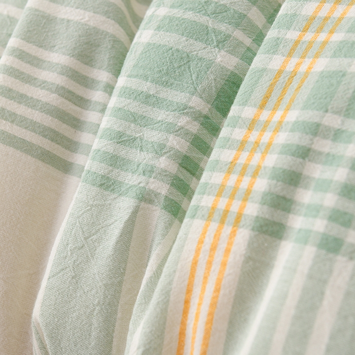 91家纺网 家纺一手货源 找家纺 易展2025新款无印水洗棉格子大豆冬被 缀纹黄