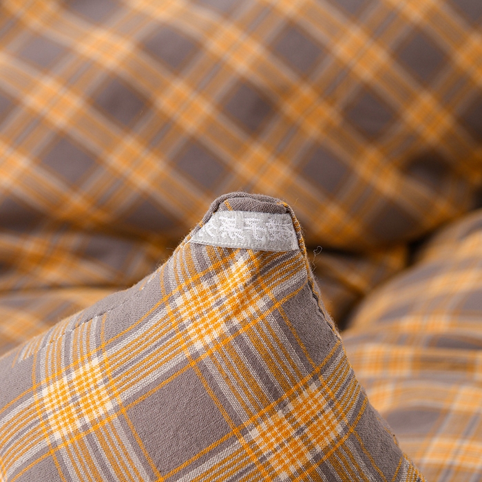 91家纺网 家纺一手货源 找家纺 易展2025新款无印水洗棉格子大豆冬被 深橙格