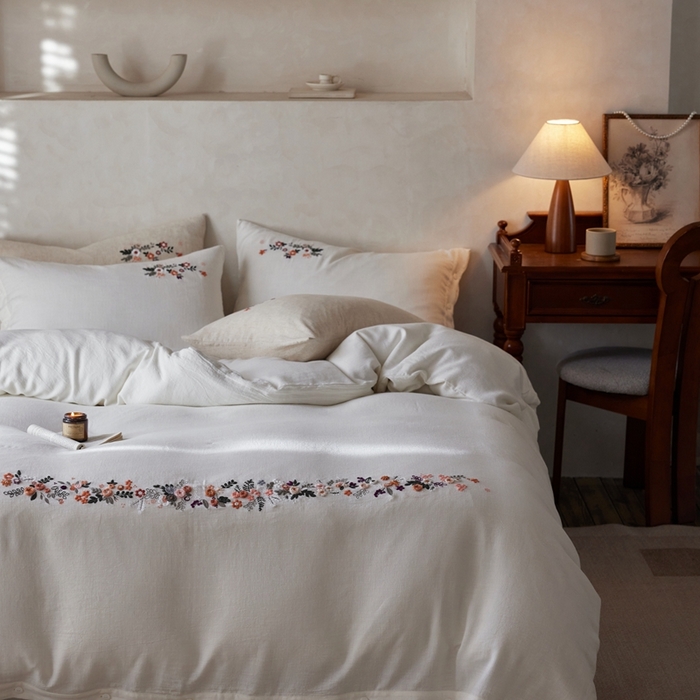 91家纺网 家纺一手货源 找家纺 （总）安莱生活 2025新款手工绣鲁绣天丝麻高端四件套