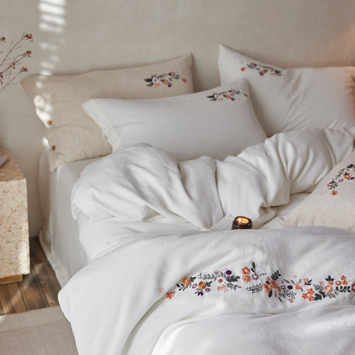 91家纺网 家纺一手货源 找家纺 （总）安莱生活 2025新款手工绣鲁绣天丝麻高端四件套