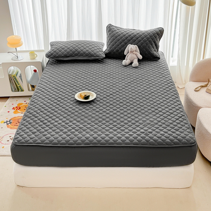 91家纺网 家纺一手货源 找家纺 欧邦 2025新款四季款纯色水洗棉夹棉床笠床垫保护罩 磨毛方格-深灰