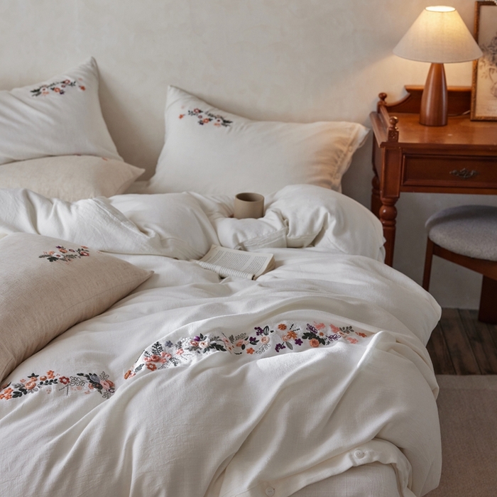 91家纺网 家纺一手货源 找家纺 （总）安莱生活 2025新款手工绣鲁绣天丝麻高端四件套