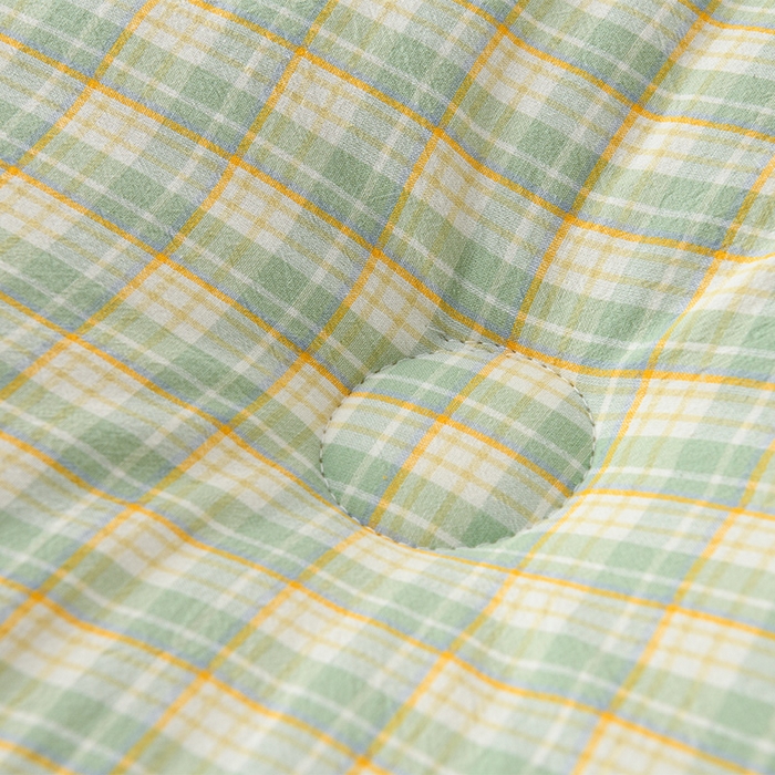 91家纺网 家纺一手货源 找家纺 易展2025新款无印水洗棉格子大豆冬被 轻夏绿