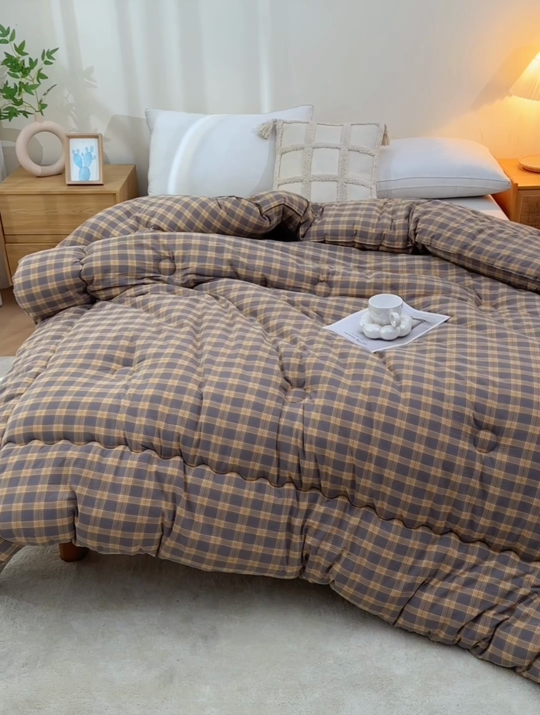 91家纺网 家纺一手货源 找家纺 易展2025新款无印水洗棉格子大豆冬被 深橙格