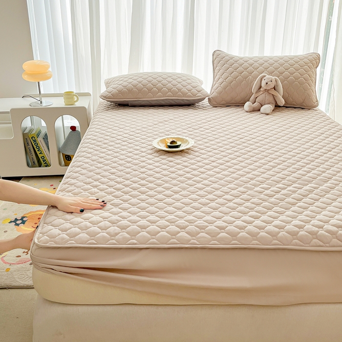 91家纺网 家纺一手货源 找家纺 （总）欧邦 2025新款四季款纯色水洗棉夹棉床笠床垫保护罩