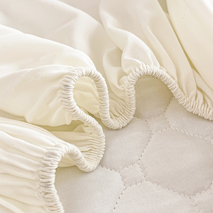 91家纺网 家纺一手货源 找家纺 欧邦 2025新款四季款纯色水洗棉夹棉床笠床垫保护罩 磨毛方格-白色