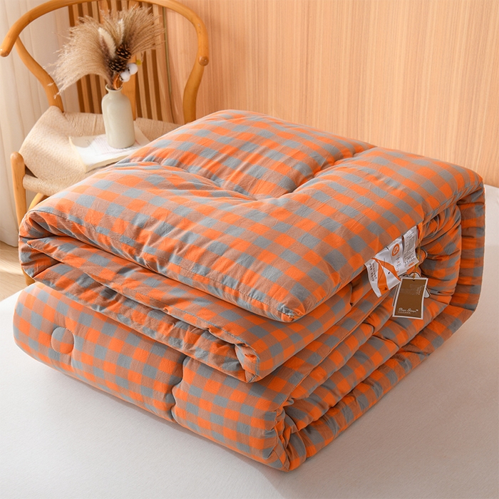 91家纺网 家纺一手货源 找家纺 易展2025新款无印水洗棉格子大豆冬被 浅格橙