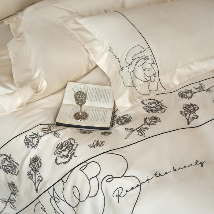 91家纺网 家纺一手货源 找家纺 艾莱家纺 2025春夏新款A类100S长绒棉全棉纯棉四件套-小野玫瑰 小野玫瑰-奶昔白