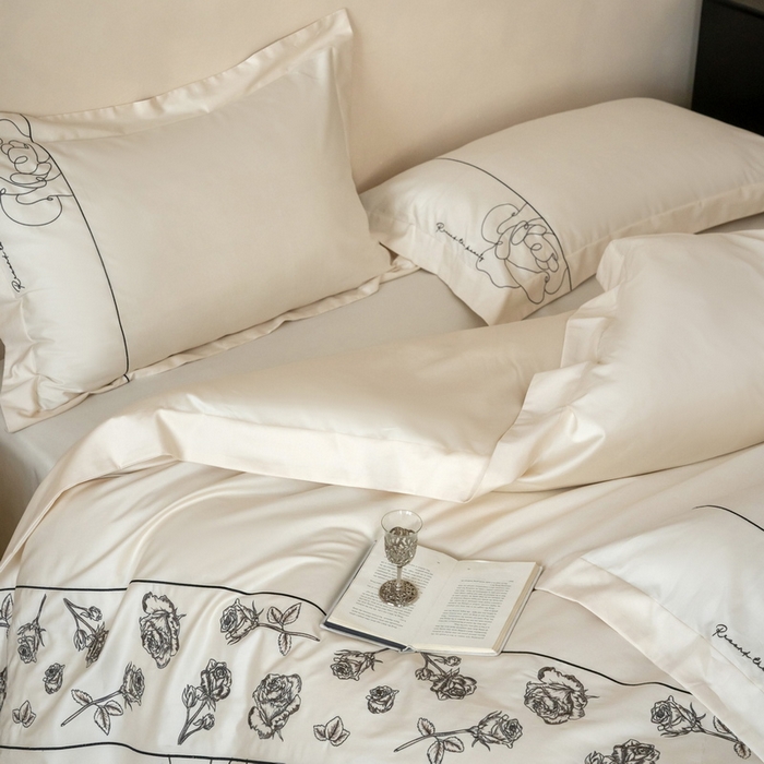 91家纺网 家纺一手货源 找家纺 艾莱家纺 2025春夏新款A类100S长绒棉全棉纯棉四件套-小野玫瑰 小野玫瑰-奶昔白