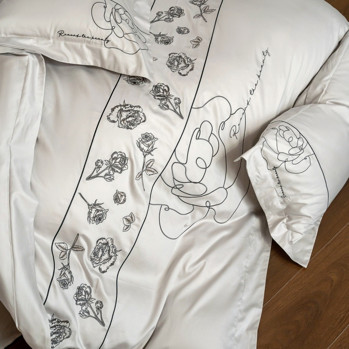 91家纺网 家纺一手货源 找家纺 艾莱家纺 2025春夏新款A类100S长绒棉全棉纯棉四件套-小野玫瑰 小野玫瑰-浅灰灰