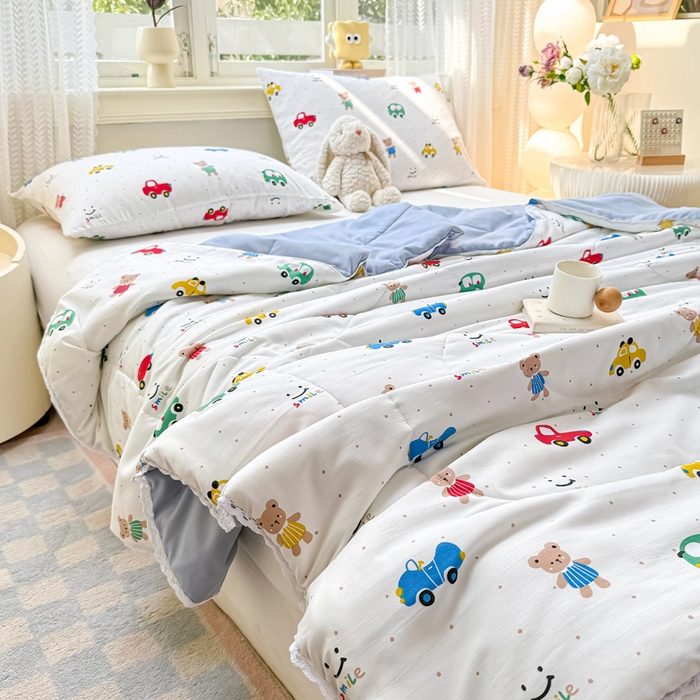 91家纺网 家纺一手货源 找家纺 穆琪 2025新款小花边夏凉被印花夏被小清新夏凉被 动感汽车-小花边