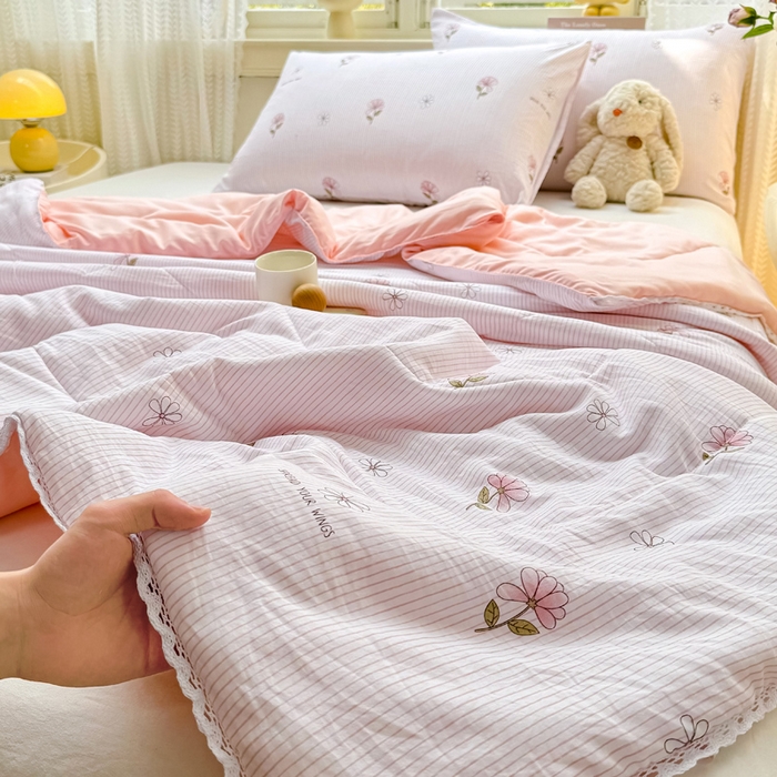 91家纺网 家纺一手货源 找家纺 穆琪 2025新款小花边夏凉被印花夏被小清新夏凉被 浮花-小花边