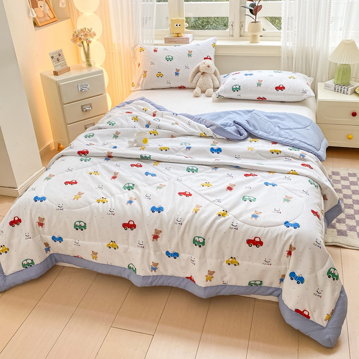 91家纺网 家纺一手货源 找家纺 穆琪 2025年新款手包边小清新夏凉被水洗棉夏凉被印花夏被 动感汽车