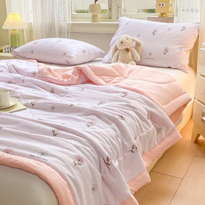 91家纺网 家纺一手货源 找家纺 穆琪 2025年新款手包边小清新夏凉被水洗棉夏凉被印花夏被 浮花