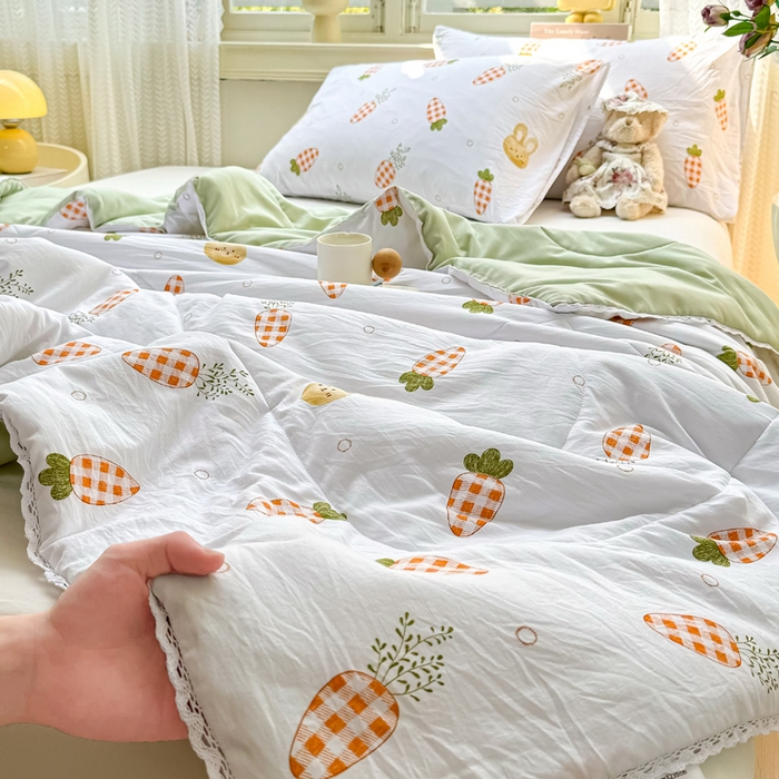 91家纺网 家纺一手货源 找家纺 穆琪 2025新款小花边夏凉被印花夏被小清新夏凉被 奇趣萌宠-小花边