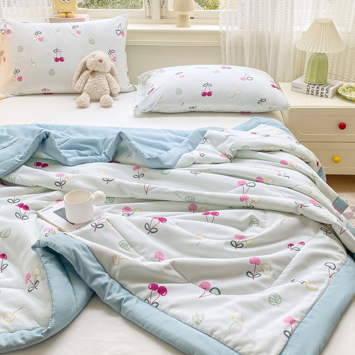 91家纺网 家纺一手货源 找家纺 穆琪 2025年新款手包边小清新夏凉被水洗棉夏凉被印花夏被 小欢喜