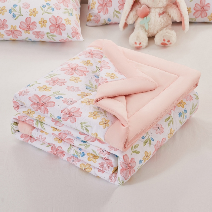 91家纺网 家纺一手货源 找家纺 羋多 2024新款跨境仿兔毛绒多功能毛毯高克重魔法绒4公分宽抽条毛毯 云母白