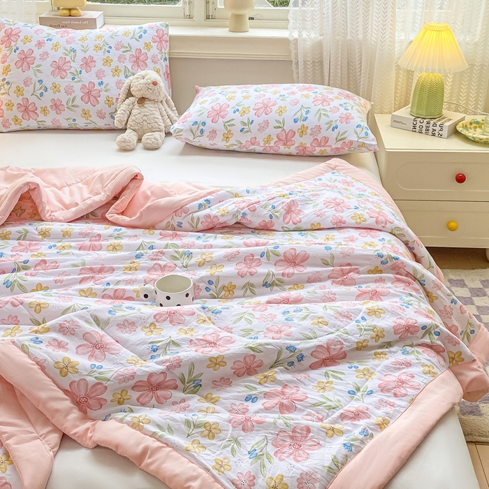 91家纺网 家纺一手货源 找家纺 （总）穆琪 2025年新款手包边小清新夏凉被水洗棉夏凉被印花夏被