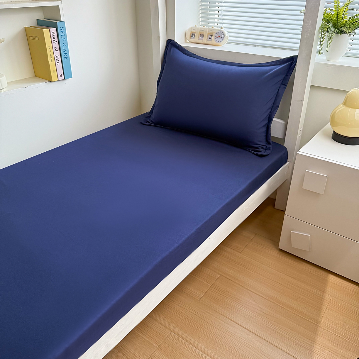 91家纺网 家纺一手货源 找家纺 茗婷家纺 2025供外贸跨境纯色床单笠学生三件套上下铺三件套军训宿舍医院养老院 藏青