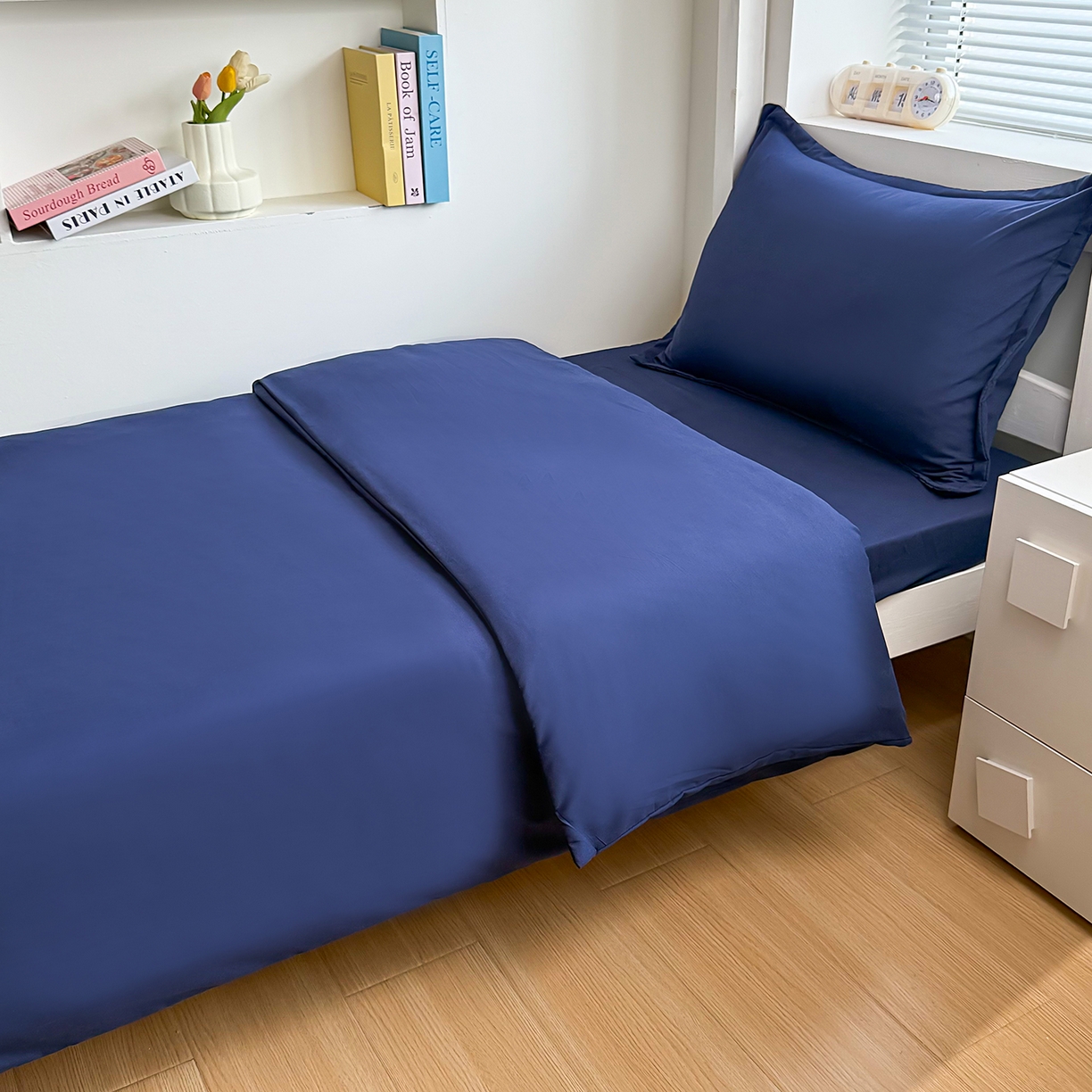 91家纺网 家纺一手货源 找家纺 茗婷家纺 2025供外贸跨境纯色床单笠学生三件套上下铺三件套军训宿舍医院养老院 藏青