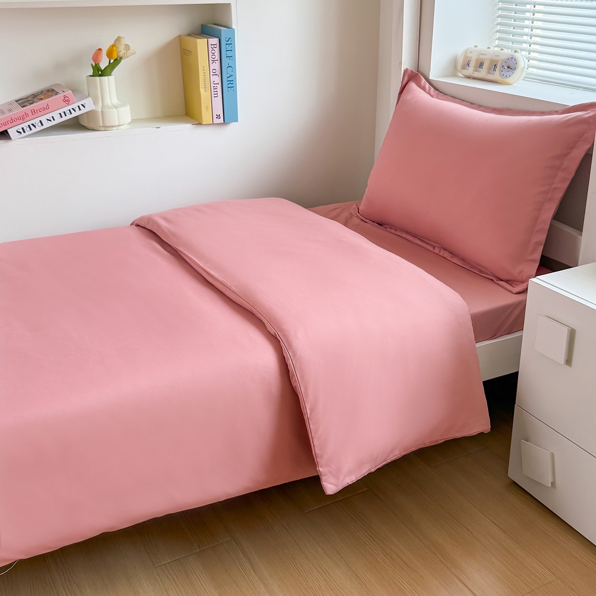 91家纺网 家纺一手货源 找家纺 茗婷家纺 2025供外贸跨境纯色床单笠学生三件套上下铺三件套军训宿舍医院养老院 豆沙