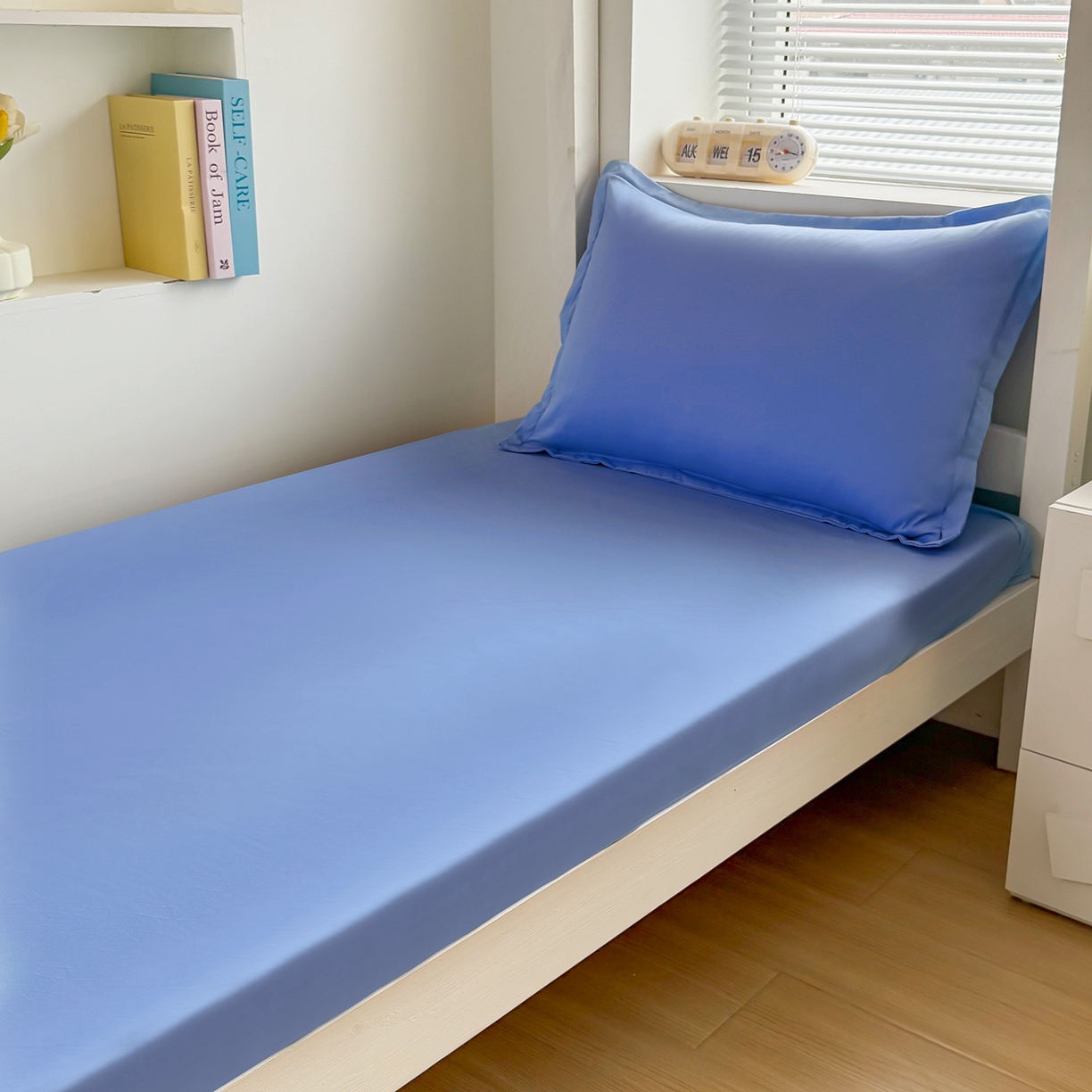 91家纺网 家纺一手货源 找家纺 茗婷家纺 2025供外贸跨境纯色床单笠学生三件套上下铺三件套军训宿舍医院养老院 海盐蓝