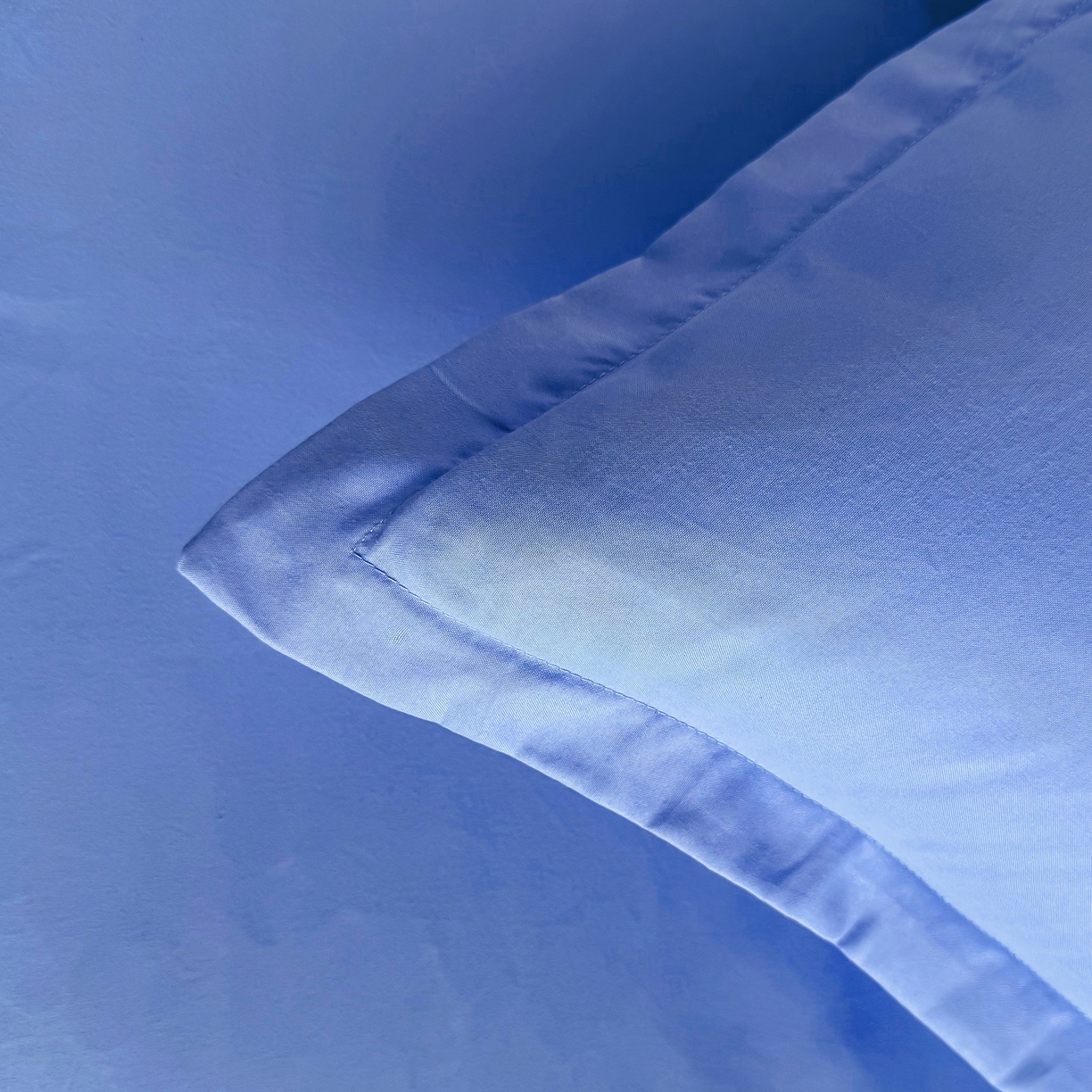 91家纺网 家纺一手货源 找家纺 茗婷家纺 2025供外贸跨境纯色床单笠学生三件套上下铺三件套军训宿舍医院养老院 海盐蓝