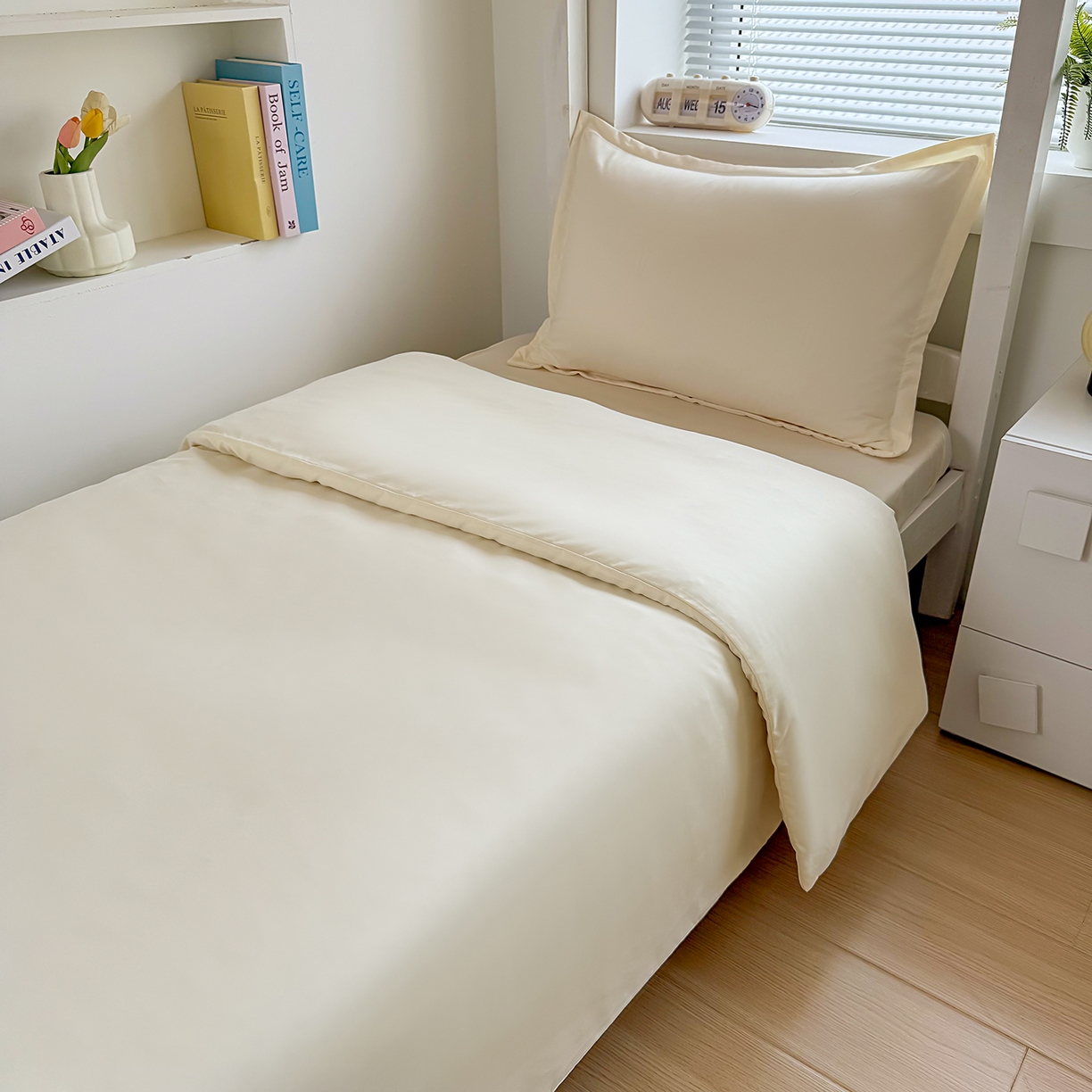 91家纺网 家纺一手货源 找家纺 茗婷家纺 2025供外贸跨境纯色床单笠学生三件套上下铺三件套军训宿舍医院养老院 米白