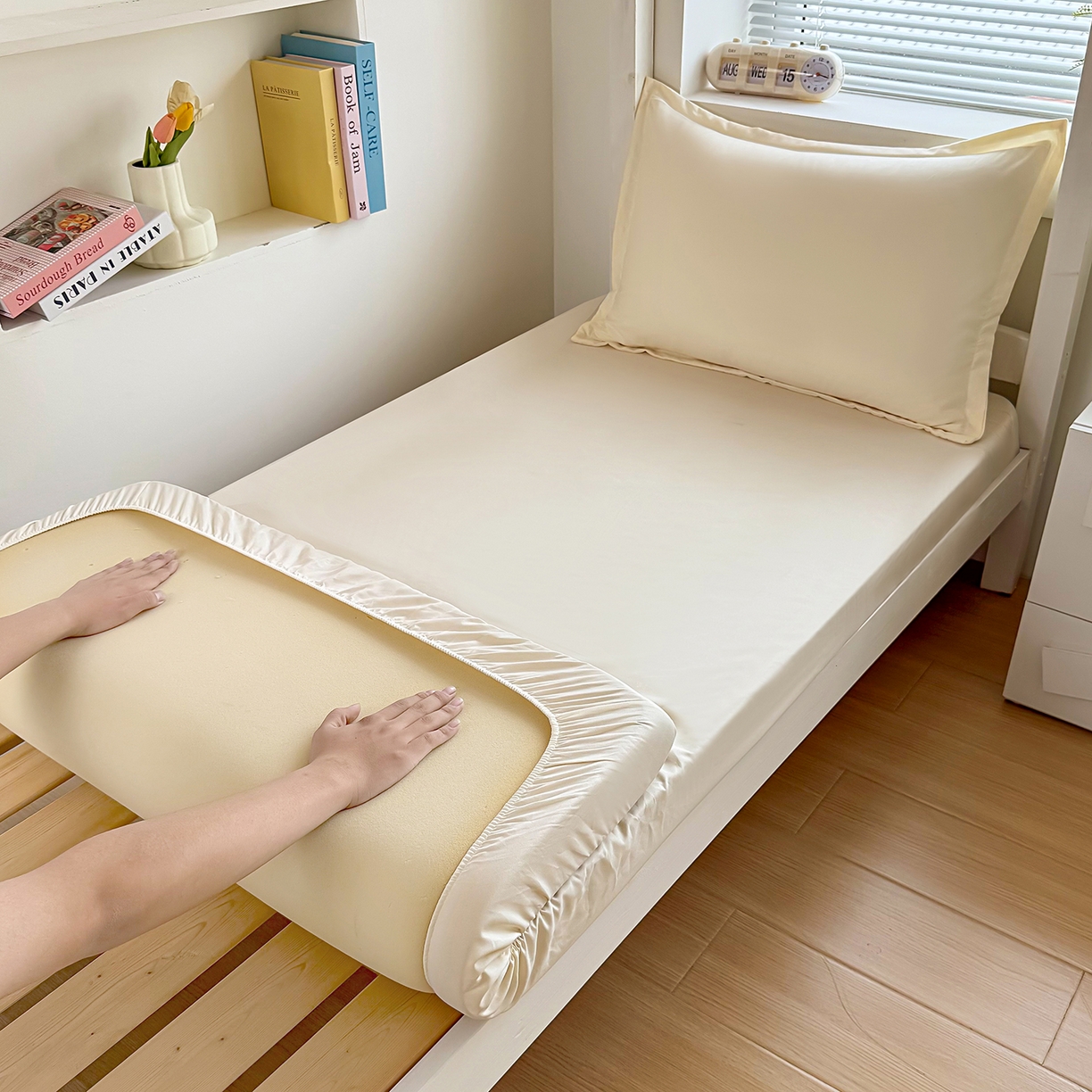 91家纺网 家纺一手货源 找家纺 茗婷家纺 2025供外贸跨境纯色床单笠学生三件套上下铺三件套军训宿舍医院养老院 米白