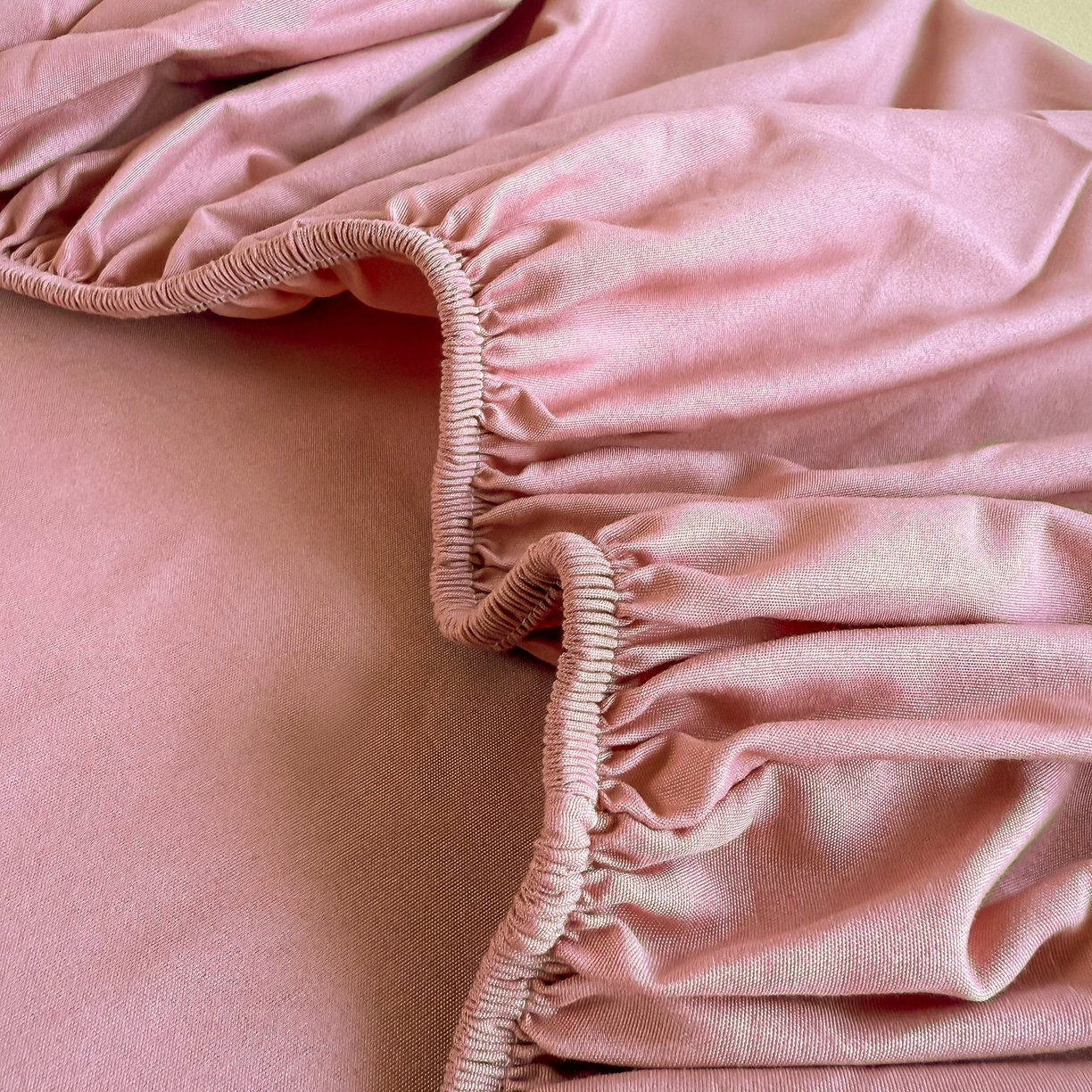 91家纺网 家纺一手货源 找家纺 茗婷家纺 2025新款供跨境外贸高克重纯色磨毛床笠宾馆养老院床笠多规格 豆沙