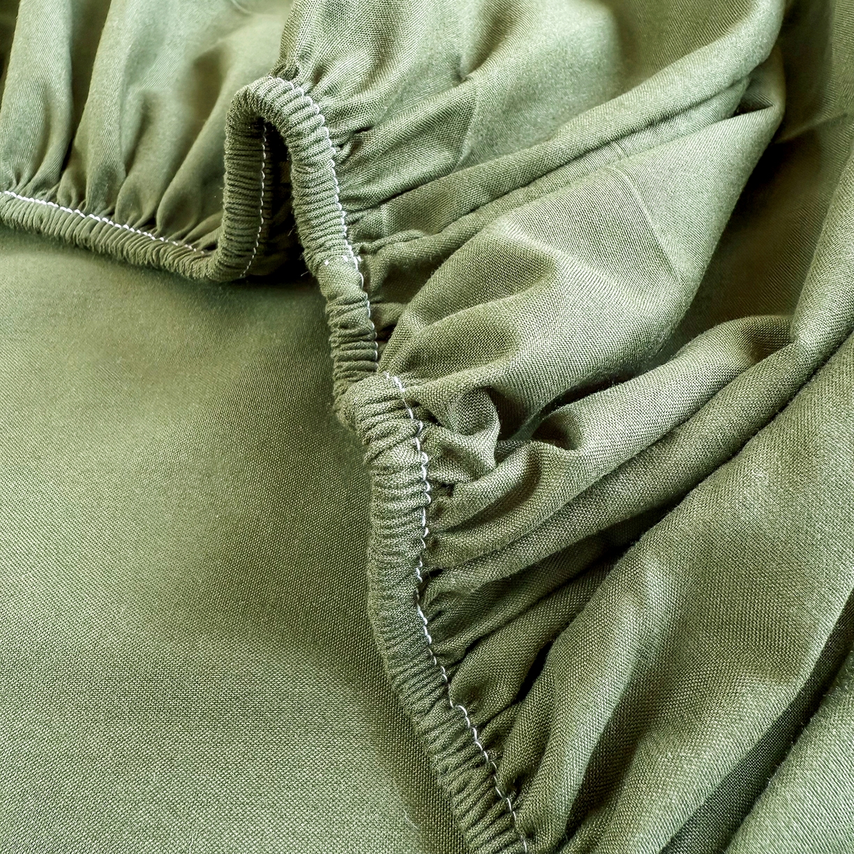 91家纺网 家纺一手货源 找家纺 茗婷家纺 2025新款供跨境外贸高克重纯色磨毛床笠宾馆养老院床笠多规格 军绿