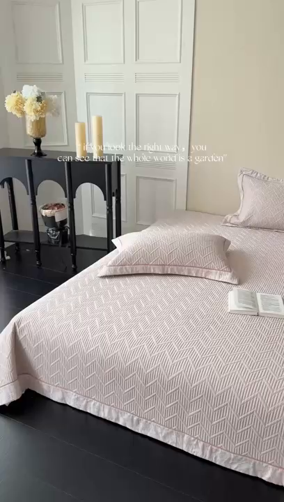 91家纺网 家纺一手货源 找家纺 琳可家居 2025春夏新款天丝棉系列床盖可搭配同款夏被（提供买家秀） 湘妃粉