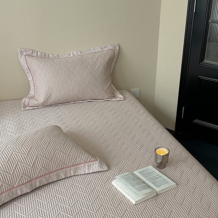 91家纺网 家纺一手货源 找家纺 琳可家居 2025春夏新款天丝棉系列床盖可搭配同款夏被（提供买家秀） 湘妃粉