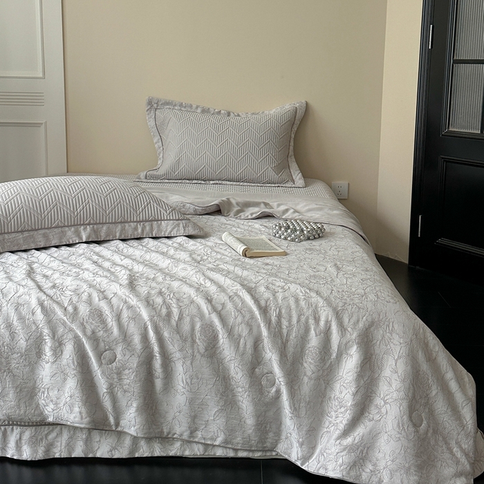 91家纺网 家纺一手货源 找家纺 琳可家居 2025春夏新款天丝棉系列床盖可搭配同款夏被（提供买家秀） 夜幕灰