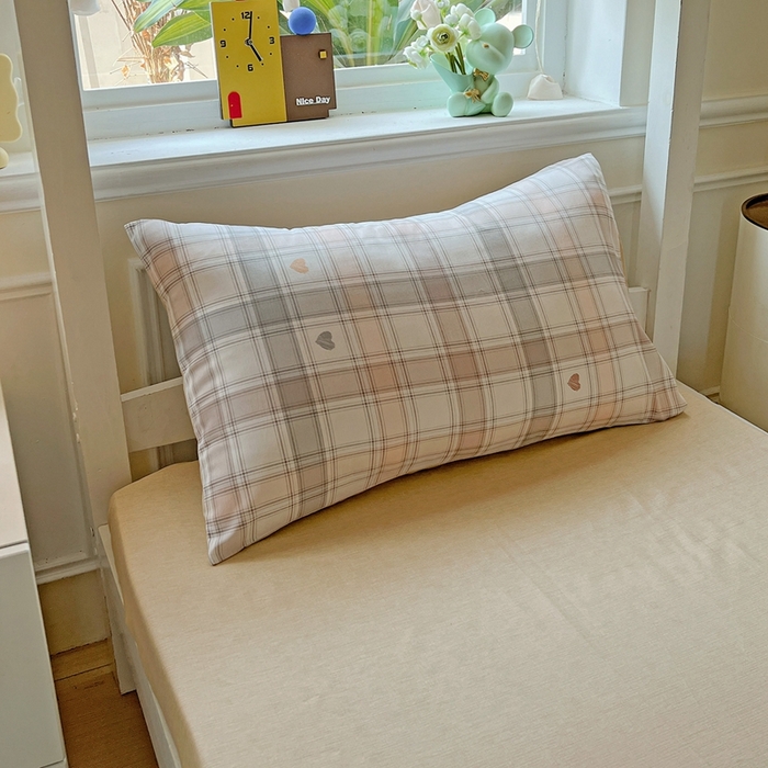 91家纺网 家纺一手货源 找家纺 三兄弟 2025新款全棉印花学生三件套床单床笠四件套被套 拿铁米