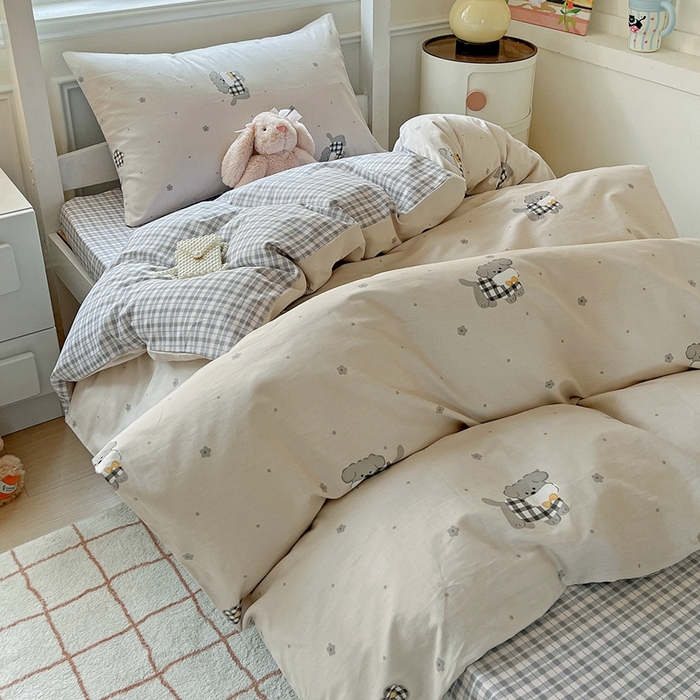 91家纺网 家纺一手货源 找家纺 三兄弟 2025新款全棉印花学生三件套床单床笠四件套被套 晚安小狗