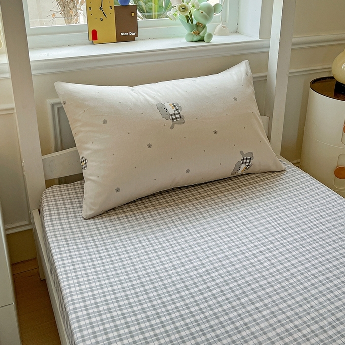 91家纺网 家纺一手货源 找家纺 三兄弟 2025新款全棉印花学生三件套床单床笠四件套被套 晚安小狗