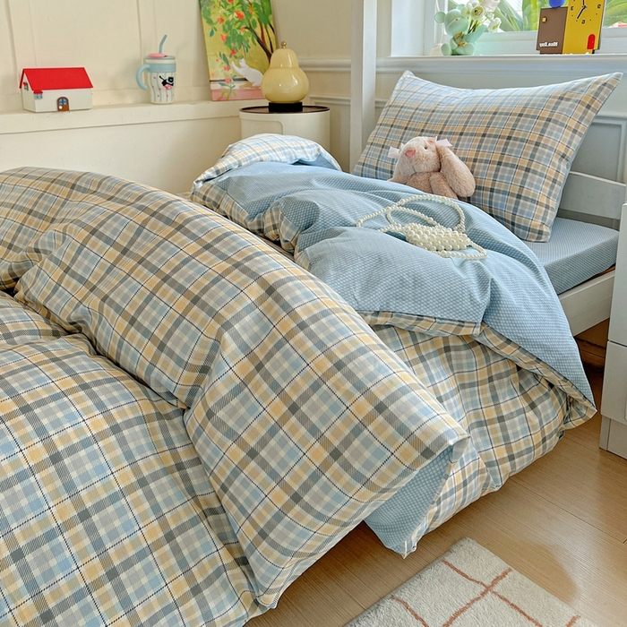 91家纺网 家纺一手货源 找家纺 三兄弟 2025新款全棉印花学生三件套床单床笠四件套被套 铂尔曼 蓝