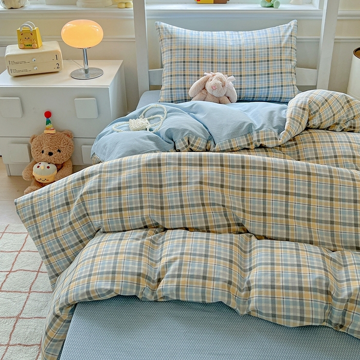 91家纺网 家纺一手货源 找家纺 三兄弟 2025新款全棉印花学生三件套床单床笠四件套被套 铂尔曼 蓝