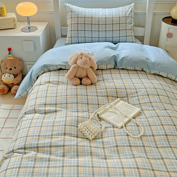 91家纺网 家纺一手货源 找家纺 三兄弟 2025新款全棉印花学生三件套床单床笠四件套被套 铂尔曼 蓝