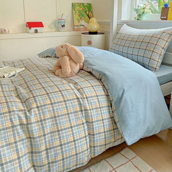 91家纺网 家纺一手货源 找家纺 三兄弟 2025新款全棉印花学生三件套床单床笠四件套被套 铂尔曼 蓝