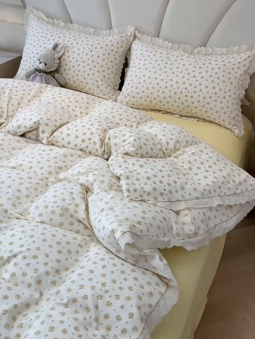 91家纺网 家纺一手货源 找家纺 韩巢家纺 2025新款双层纱镂空花边被套直播热销款四件套（提供卖家秀） 镂空花边款-橘子海