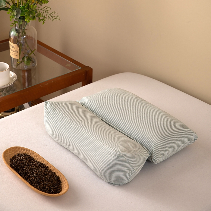 91家纺网 家纺一手货源 找家纺 九州2025新款三角牵引组合荞麦枕 绿色一只