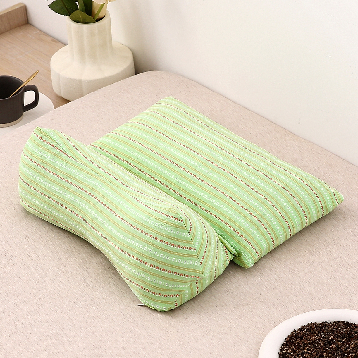 91家纺网 家纺一手货源 找家纺 （总）珍贝家纺 2025新款全棉水洗棉条纹荞麦枕二合一组合枕牵引枕  枕头枕芯