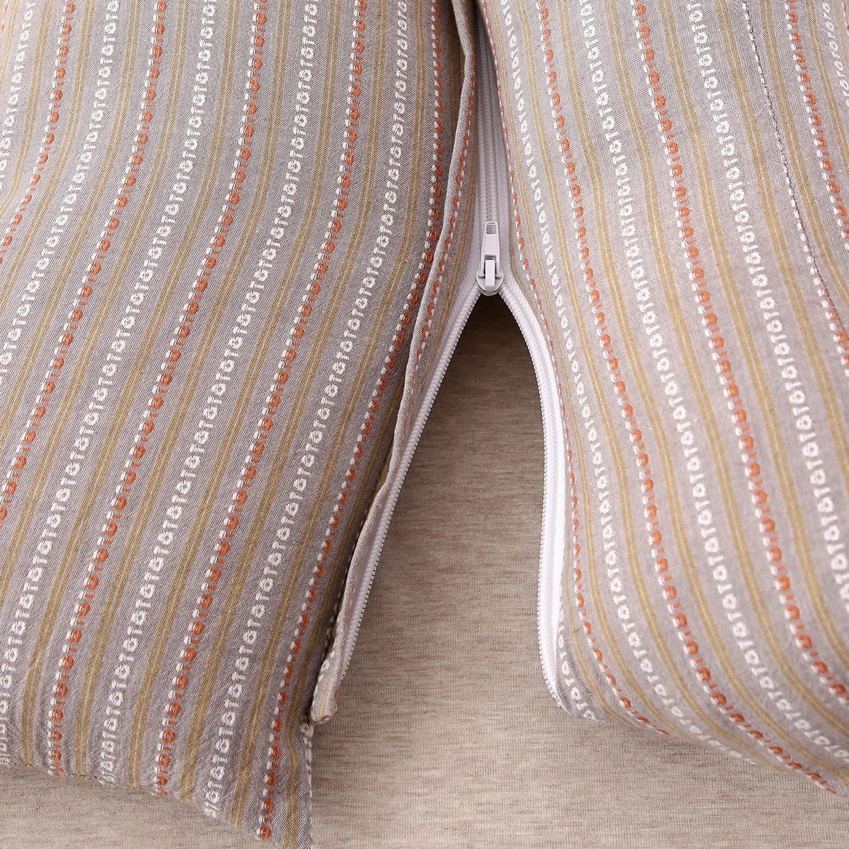 91家纺网 家纺一手货源 找家纺 珍贝家纺 2025新款全棉水洗棉条纹荞麦枕二合一组合枕牵引枕  枕头枕芯 二合一条纹荞麦-咖色/只 二合一荞麦枕