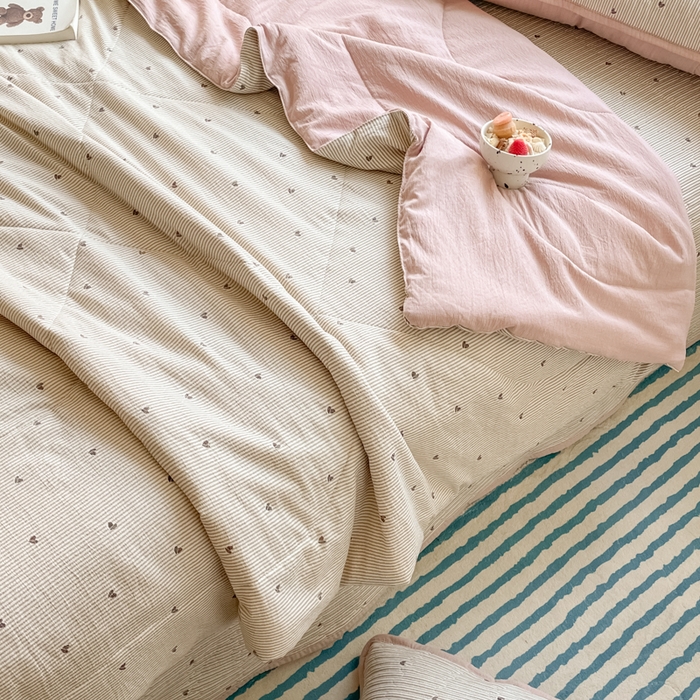 91家纺网 家纺一手货源 找家纺 小叮当家纺仓储工厂店 （提供买家秀 爆款花型 不断货）2025新款云感双层纱床盖夏被四件套 爱你