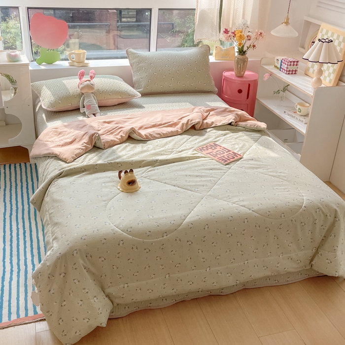 91家纺网 家纺一手货源 找家纺 小叮当家纺仓储工厂店 （提供买家秀 爆款花型 不断货）2025新款云感双层纱床盖夏被四件套 茶野