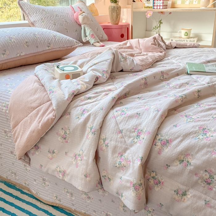 91家纺网 家纺一手货源 找家纺 小叮当家纺仓储工厂店 （提供买家秀 爆款花型 不断货）2025新款云感双层纱床盖夏被四件套 春芽