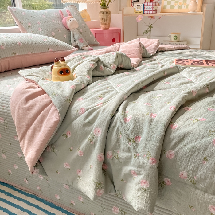 91家纺网 家纺一手货源 找家纺 小叮当家纺仓储工厂店 （提供买家秀 爆款花型 不断货）2025新款云感双层纱床盖夏被四件套 花满春